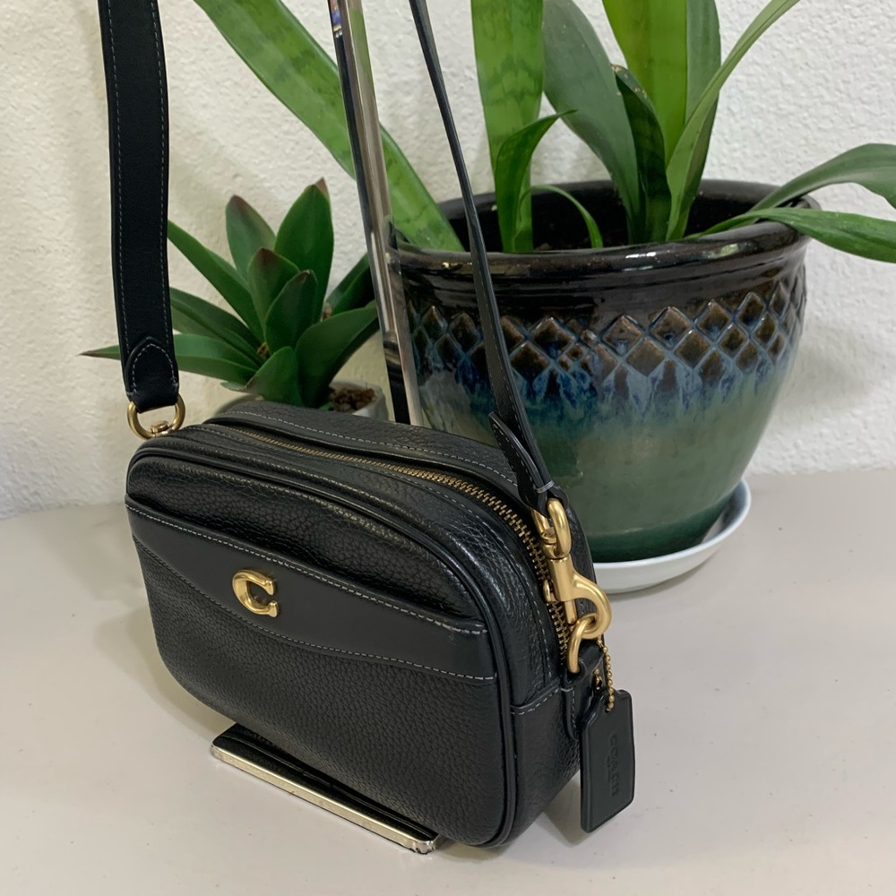 💕👜 COACH Camera Crossbody Black Leather Bag - Picture 3 of 11